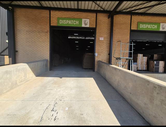 3,137M² WAREHOUSE TO LET IN ALLANDALE